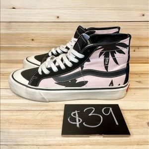 Vans Off The Wall SK-8 Trainers